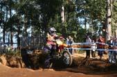 Photo MaitreFou - Auteur : Michael - Mots clés :  moto motocross terre saut vitesse championnat tampon 