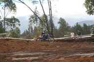 Photo MaitreFou - Auteur : Mathieu - Mots clés :  moto motocross terre saut terrain petit tampon 