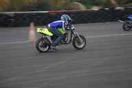 Photo MaitreFou - Auteur : Equipe MaitreFou - Mots cl&eacute;s : moto run libre pousse performances circuit felix guichard