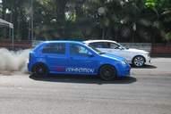 Photo MaitreFou - Auteur : Benjamin - Mots cl&eacute;s :  auto cfg circuit run tc pneu burn and drag pousse 