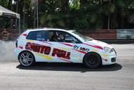 Photo MaitreFou - Auteur : Benjamin - Mots cl&eacute;s :  auto cfg circuit run tc pneu burn and drag pousse 