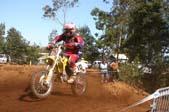 Photo MaitreFou - Auteur : Michael - Mots clés :  moto motocross terre saut vitesse championnat tampon 