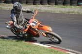 Photo MaitreFou - Auteur : Michael - Mots clés :  moto supermotard terre asphalte piste jamaique saut championnat saint denis 31 