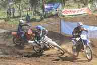 Photo MaitreFou - Auteur : Michael - Mots clés :  moto motocross terre saut championnat terrain pascal dorseuil saint louis caprisonne miss reunion 2008 