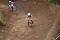 Photo MaitreFou - Auteur : Benjamin - Mots clés :  moto motocross terre saut championnat terrain pascal ravenne la possession ravine a malheur 
