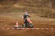 Photo MaitreFou - Auteur : Benjamin - Mots clés :  moto motocross terre saut terrain petit tampon educatifs enfants 