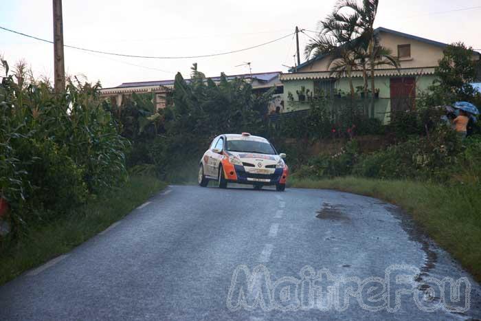 Photo MaitreFou - Auteur : MaitreFou - Mots clés :  auto rallye voiture saint paul championnat 