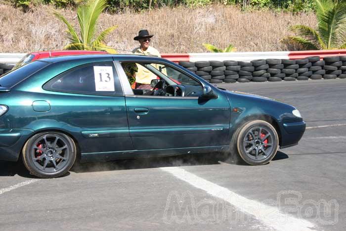 Photo MaitreFou - Auteur : MaitreFou & Michael H. - Mots clés :  auto moto run pousse performances dragster chronos 