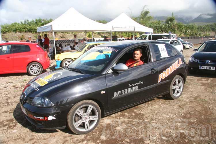 Photo MaitreFou - Auteur : MaitreFou & Michael - Mots clés :  auto moto run pousse performances dragster chronos 