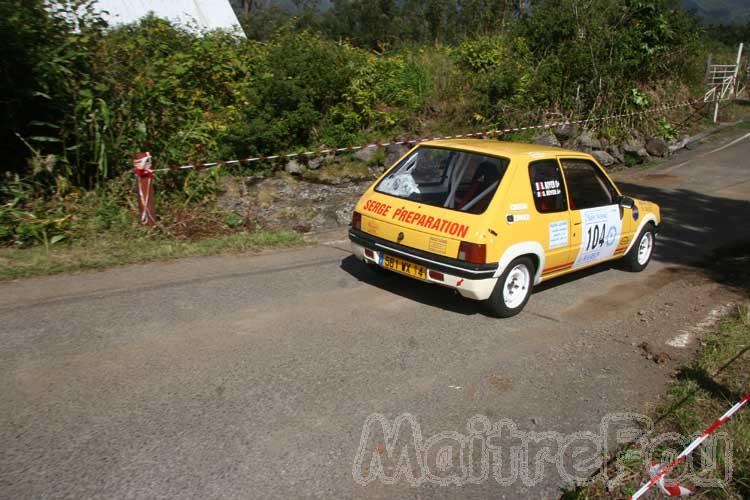 Photo MaitreFou - Auteur : Benjamin & Michael - Mots clés :  auto rallye saint benoit plaine palmistes etape 