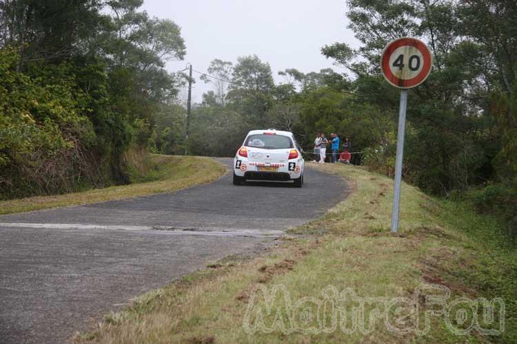 Photo MaitreFou - Auteur : Benjamin & Michael - Mots clés :  auto rallye saint benoit plaine palmistes etape 