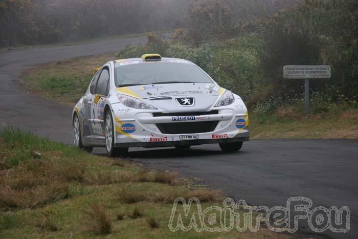 Photo MaitreFou - Auteur : Benjamin & Michael - Mots clés :  auto rallye tampon 1000 km 37eme 