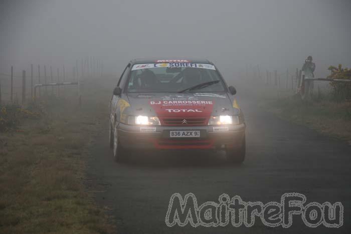 Photo MaitreFou - Auteur : Benjamin & Michael - Mots clés :  auto rallye tampon 1000 km 37eme 