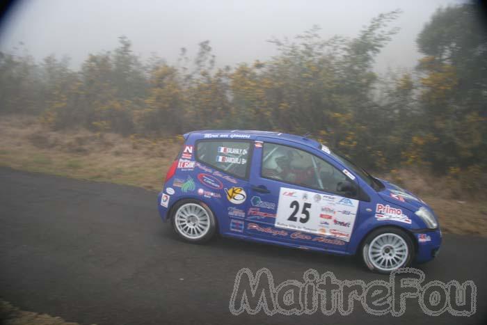 Photo MaitreFou - Auteur : Benjamin & Michael - Mots clés :  auto rallye tampon 1000 km 37eme 