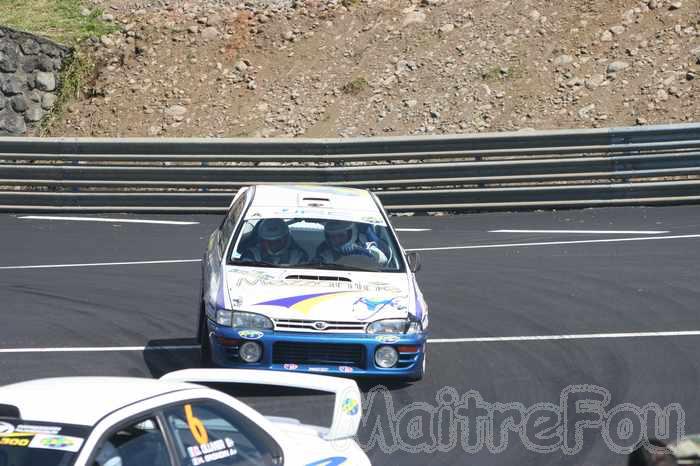 Photo MaitreFou - Auteur : Michael, Benjamin et Murielle - Mots clés :  auto rallye circuit felix guichard piste virage freinage tour 