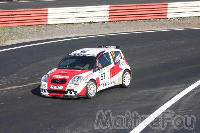 Photo MaitreFou - Auteur : Michael, Benjamin et Murielle - Mots clés :  auto rallye circuit felix guichard piste virage freinage tour 