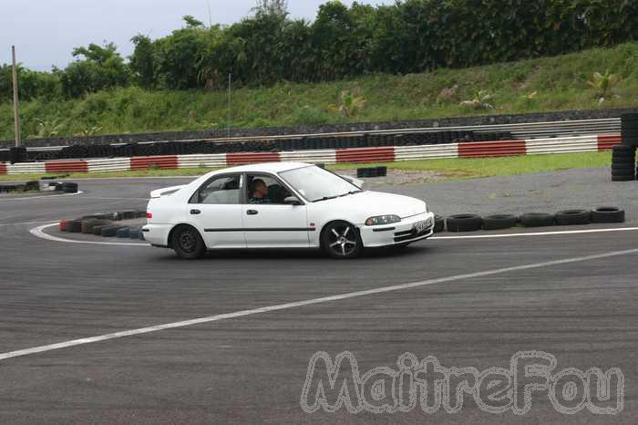 Photo MaitreFou - Auteur : Benjamin et Mumu - Mots clés :  auto roulage jpa974 cfg circuit defoulage 