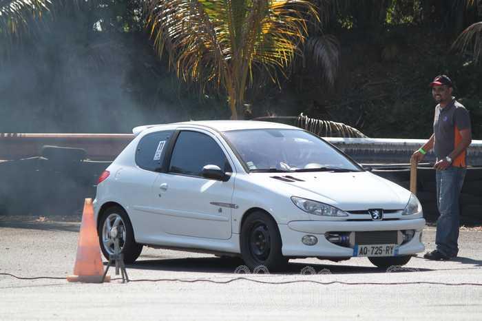 Photo MaitreFou - Auteur : Equipe MaitreFou - Mots clés :  auto grand run pousse performances circuit felix guichard soleil scs rer 