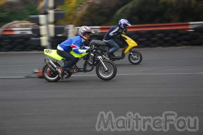 Photo MaitreFou - Auteur : Equipe MaitreFou - Mots clés : moto run libre pousse performances circuit felix guichard