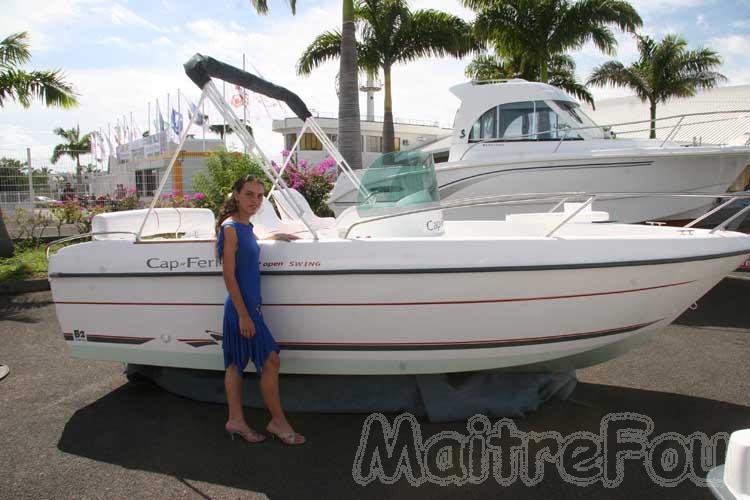 Photo MaitreFou - Auteur : MaitreFou - Mots clés :  exposition caille motor show bateau port miss 