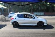 Photo MaitreFou - Auteur : Benjamin - Mots clés :  auto cfg circuit run tc pneu burn and drag pousse 