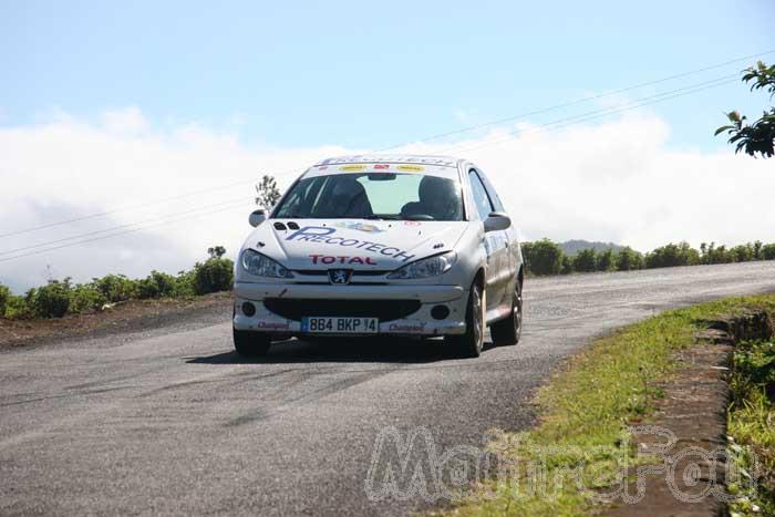 Photo MaitreFou - Auteur : Michael & Benjamin - Mots clés :  auto rallye tampon les canots etang sale etape tour 