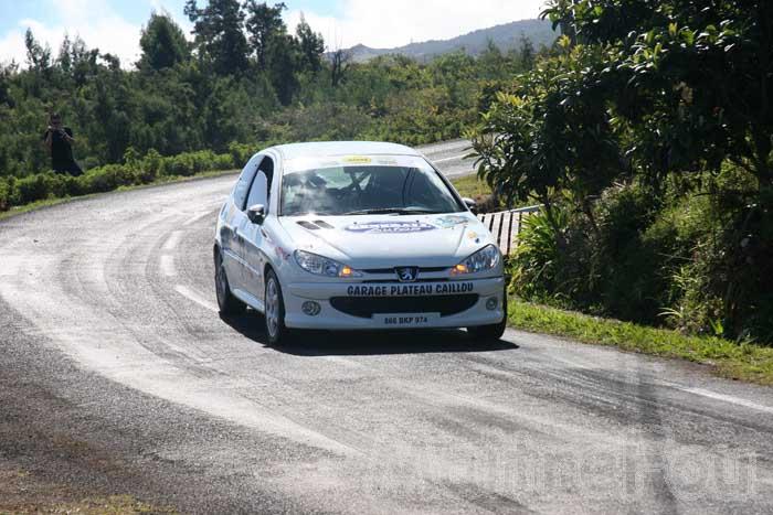 Photo MaitreFou - Auteur : Michael & Benjamin - Mots clés :  auto rallye tampon les canots etang sale etape tour 