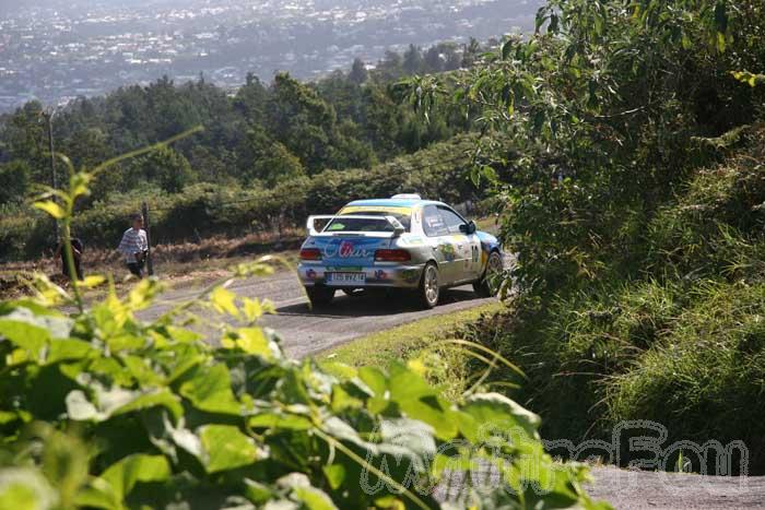 Photo MaitreFou - Auteur : Michael & Benjamin - Mots clés :  auto rallye tampon les canots etang sale etape tour 