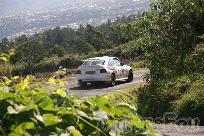 Photo MaitreFou - Auteur : Michael & Benjamin - Mots clés :  auto rallye tampon les canots etang sale etape tour 