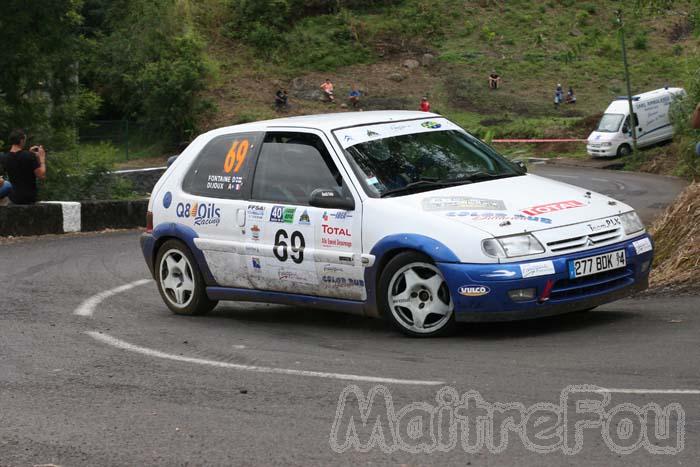 Photo MaitreFou - Auteur : Benjamin - Mots clés :  auto rallye canots virage freinage epingle tour 