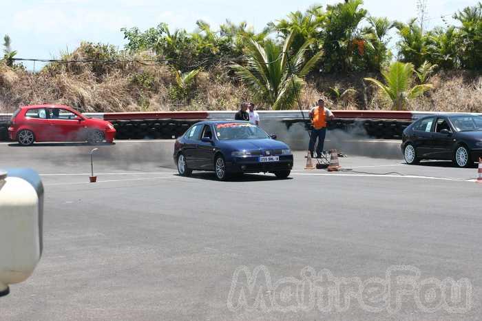 Photo MaitreFou - Auteur : Michael et Mumu - Mots clés :  auto moto run pousse performances felix guichard dragster soleil evo subaru diesel td moto cyclo dragster records temps ghost car turbo hayabusa quad gsxr 